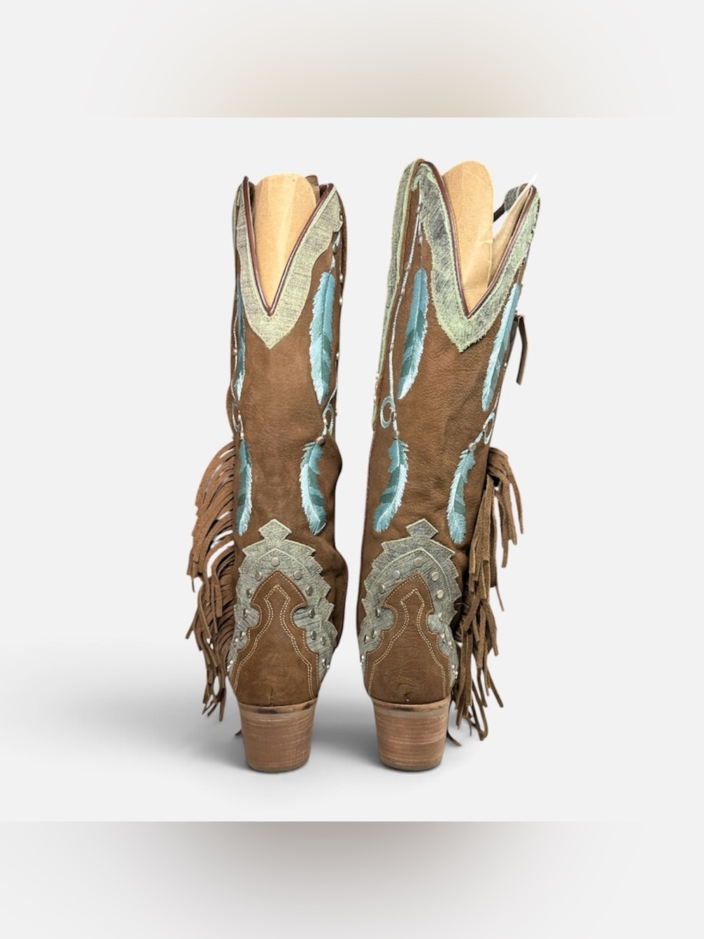 NWT Dingo Western Dreamcatcher Feather Embroidered w/ Studs Boots - Size 6.5 - Picture 3 of 8